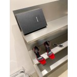 𝙎𝙖𝙞𝙣𝙩 𝙇𝙖𝙪𝙧𝙚𝙣𝙩 | 𝟐𝟎𝟐𝟏/𝐒𝐒 𝐧𝐞𝐰 YSL｜A beautiful classic Alphabet high-heeled sandals