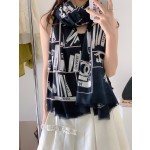 𝐂𝐡𝐚𝐧𝐞𝐥 cashmere scarf