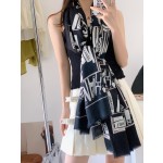 𝐂𝐡𝐚𝐧𝐞𝐥 cashmere scarf