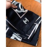 𝐂𝐡𝐚𝐧𝐞𝐥 cashmere scarf