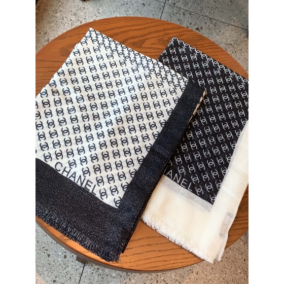 𝐂𝐡𝐚𝐧𝐞𝐥 【Houndstooth Double C Logo】Cashmere Printed Square Scarf