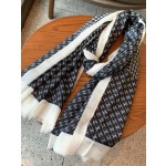 𝐂𝐡𝐚𝐧𝐞𝐥 【Houndstooth Double C Logo】Cashmere Printed Square Scarf