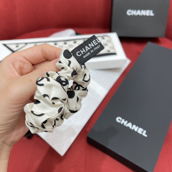 𝐂𝐡𝐚𝐧𝐞𝐥 Super multi-purpose, headbands, scarves, decorations are invincible 14 momme silk