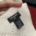 𝐂𝐡𝐚𝐧𝐞𝐥 Character No. 5 scarf 🧣 Double-sided two-color jacquard scarf 49% cashmere ➕ 40% wool ➕ 11% silk fabric