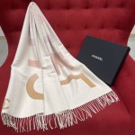 𝐂𝐡𝐚𝐧𝐞𝐥 shawl scarf 🧣 dual-use 53% cashmere ➕ 47% wool