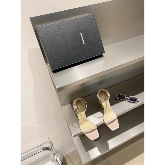 𝙎𝙖𝙞𝙣𝙩 𝙇𝙖𝙪𝙧𝙚𝙣𝙩 | 𝟐𝟎𝟐𝟏/𝐒𝐒 𝐧𝐞𝐰 YSL｜A beautiful classic Alphabet high-heeled sandals