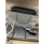 𝙎𝙖𝙞𝙣𝙩 𝙇𝙖𝙪𝙧𝙚𝙣𝙩 | 𝟐𝟎𝟐𝟐/𝐒𝐒 𝐧𝐞𝐰 YSL｜New Roman sandals crystal sheepskin