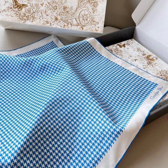 𝐃𝐢𝐨𝐫 ·"Houndstooth Square Scarf" Blue 100% Silk