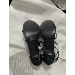 𝙎𝙖𝙞𝙣𝙩 𝙇𝙖𝙪𝙧𝙚𝙣𝙩 | 𝟐𝟎𝟐𝟐/𝐒𝐒 𝐧𝐞𝐰 YSL｜The ultimate in elegance and sophistication, a must-have item for the sophisticated fashionista