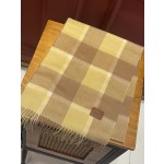 GUCCI Couple cashmere scarf