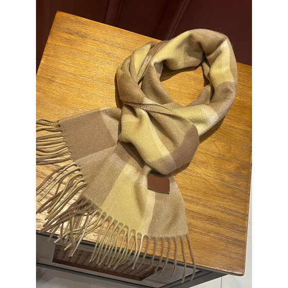 GUCCI Couple cashmere scarf