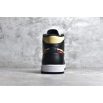 Air Jordan 1 MiD Zwart en rood geruit