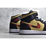 Air Jordan 1 MiD Zwart en rood geruit