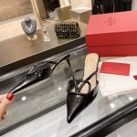 【Valentino】Valentino Black Patent Leather Buckle 4.5cm Mule Slippers