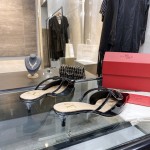 【Valentino】Valentino Black Patent Leather Buckle 4.5cm Mule Slippers