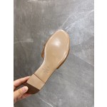 【Valentino】𝟐𝟎𝟐𝟏/𝐒𝐒 𝐧𝐞𝐰 The latest counter series, perfect details, very bright show series launched