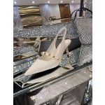 【Valentino】𝟐𝟎𝟐𝟏/𝐒𝐒 𝐧𝐞𝐰 The latest series of counter perfect details original matte open edge bead leather