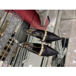 【Valentino】𝟐𝟎𝟐𝟏/𝐒𝐒 𝐧𝐞𝐰 The latest series of counter perfect details original matte open edge bead leather