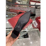 【Valentino】𝟐𝟎𝟐𝟏/𝐒𝐒 𝐧𝐞𝐰 The latest series of counter perfect details original matte open edge bead leather