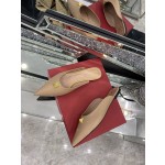 【Valentino】𝟐𝟎𝟐𝟏/𝐒𝐒 𝐧𝐞𝐰 The latest series of counter perfect details original matte open edge bead leather