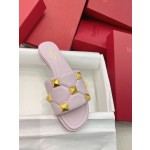 【Valentino】𝟐𝟎𝟐𝟏/𝐒𝐒 𝐧𝐞𝐰 021 official website new metal rivets diamond plaid slippers Qin Lan the same model