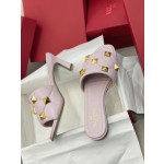 【Valentino】𝟐𝟎𝟐𝟏/𝐒𝐒 𝐧𝐞𝐰 021 official website new metal rivets diamond plaid slippers Qin Lan the same model