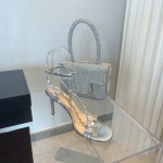 【Valentino】𝟐𝟎𝟐𝟏/𝐒𝐒 𝐧𝐞𝐰 Valentino's new Spring/Summer 2021 collection is still the classic studded collection