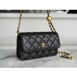 𝗖𝗛𝗔𝗡𝗘𝗟✦𝟮𝟯𝗖 Metal Ball Phone Bag Black