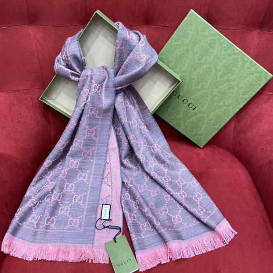 GUCCI Double-sided three-dimensional jacquard scarf 100% wool