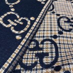 GUCCI Double-sided three-dimensional jacquard scarf 100% wool