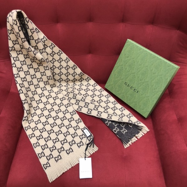 GUCCI · Reversible wool scarf 100% wool