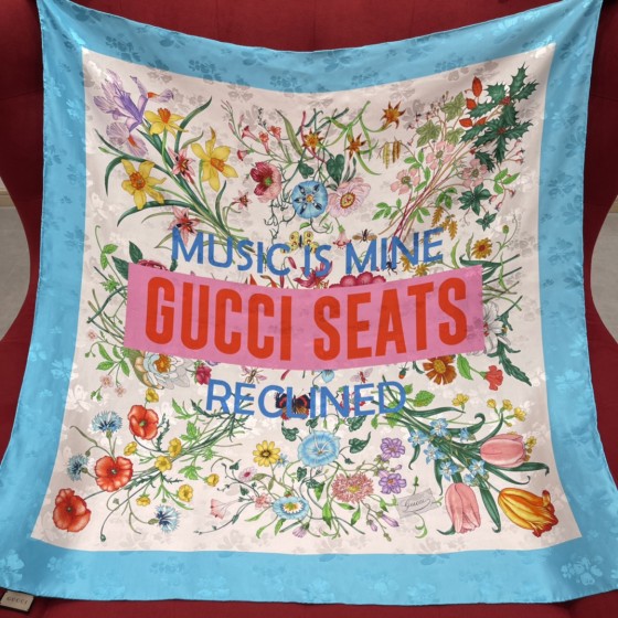GUCCI Floral print scarf 100% silk