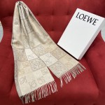 𝐋𝐎𝐄𝐖𝐄 Two-tone checkerboard scarf 90% wool 10% cashmere