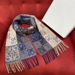 𝐋𝐎𝐄𝐖𝐄 Two-tone checkerboard scarf 90% wool 10% cashmere