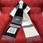 𝐋𝐎𝐄𝐖𝐄 Preppy Scarf_Same style 90% wool 10% cashmere