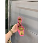 【Valentino】𝟐𝟎𝟐𝟏/𝐒𝐒 𝐧𝐞𝐰 VALENTINO 2022ss spring-summer new big studded high heelss still the classic studded collection