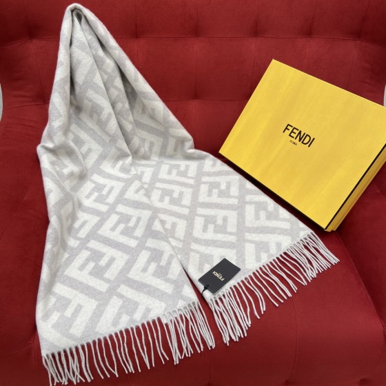 𝐅𝐞𝐧𝐝𝐢 Double-sided Cashmere Scarf with Big Tassel and Big Logo 100% Cashmere