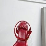 【Valentino】𝟐𝟎𝟐𝟏/𝐒𝐒 𝐧𝐞𝐰 Valentino Early Spring Collection Lace-up Sandals