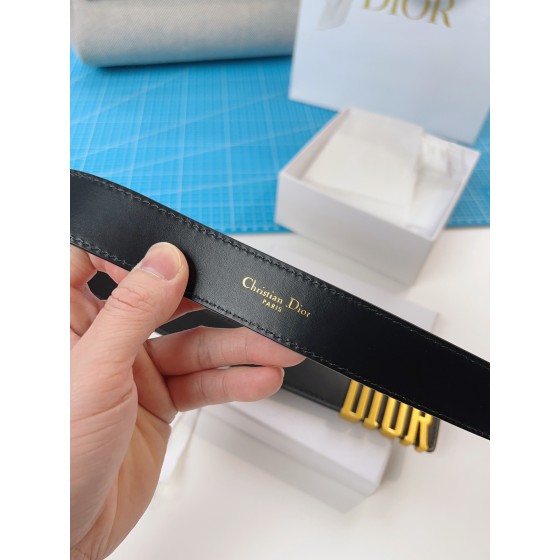 "DIOR" belt