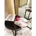 【Valentino】𝟐𝟎𝟐𝟏/𝐒𝐒 𝐧𝐞𝐰 Valentino 2021 fall and winter new one stud sneakers couples on the new