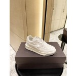 【Valentino】𝟐𝟎𝟐𝟏/𝐒𝐒 𝐧𝐞𝐰 Valentino 2021 fall and winter new one stud sneakers couples on the new