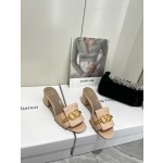 【Valentino】𝟐𝟎𝟐𝟏/𝐒𝐒 𝐧𝐞𝐰  Valentino 2022 / fw spring and summer new women's slippers