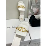 【Valentino】𝟐𝟎𝟐𝟏/𝐒𝐒 𝐧𝐞𝐰  Valentino 2022 / fw spring and summer new women's slippers