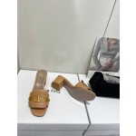 【Valentino】𝟐𝟎𝟐𝟏/𝐒𝐒 𝐧𝐞𝐰  Valentino 2022 / fw spring and summer new women's slippers