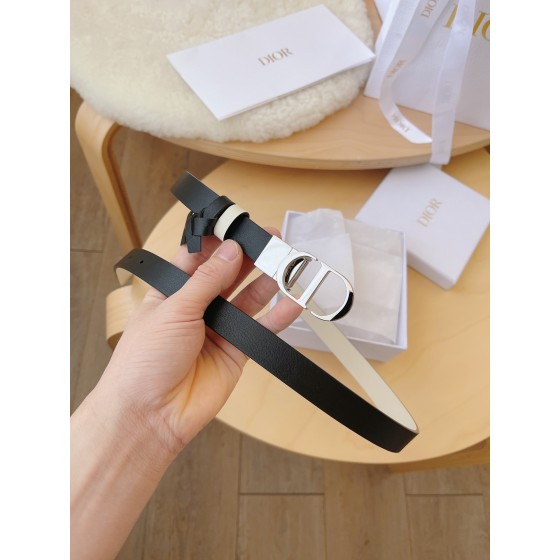 Dior new 2.0Montaigne