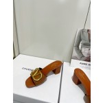 【Valentino】𝟐𝟎𝟐𝟏/𝐒𝐒 𝐧𝐞𝐰  Valentino 2022 / fw spring and summer new women's slippers