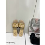 【Valentino】𝟐𝟎𝟐𝟏/𝐒𝐒 𝐧𝐞𝐰  Valentino 2022 / fw spring and summer new women's slippers