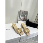 【Valentino】𝟐𝟎𝟐𝟏/𝐒𝐒 𝐧𝐞𝐰  Valentino 2022 / fw spring and summer new women's slippers