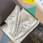 【Valentino】𝟐𝟎𝟐𝟏/𝐒𝐒 𝐧𝐞𝐰  Valentino new NETRUNNER series casual air cushion sports shoes