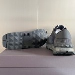 【Valentino】𝟐𝟎𝟐𝟏/𝐒𝐒 𝐧𝐞𝐰  Valentino new NETRUNNER series casual air cushion sports shoes